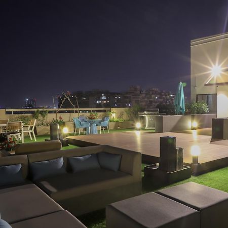 Готель Ebony Residency Ахмедабад Екстер'єр фото